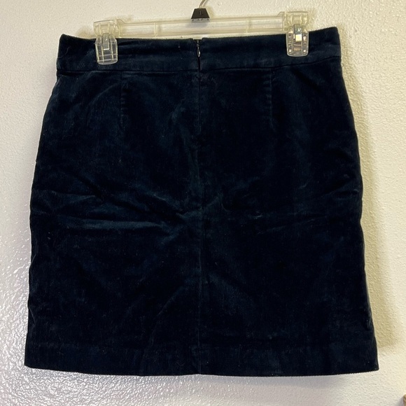 Banana Republic Corduroy Skirt - Picture 3 of 4